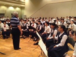 選抜団の間に座らせていただきました。感謝